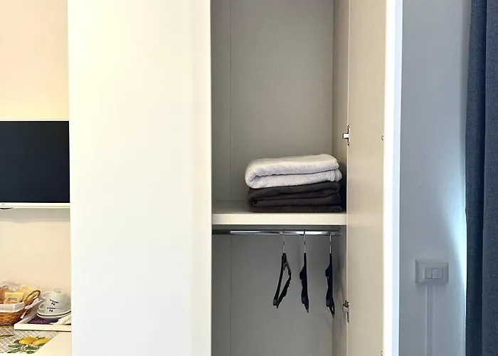 Couette-café Garden House - Near Bus Stop To Beaches & Airport Olbia