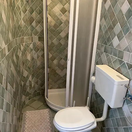 Garden House Bed and breakfast 3*