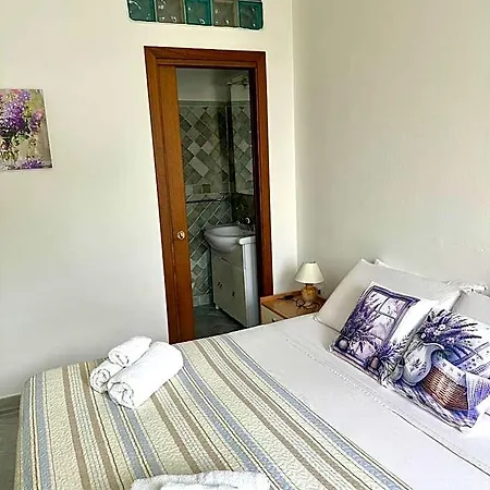 Garden House - Near Bus Stop To Beaches & Airport Olbia
