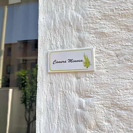 Panzió Garden House - Near Bus Stop To Beaches & Airport 3*