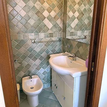 Garden House - Near Bus Stop To Beaches & Airport 3* Olbia